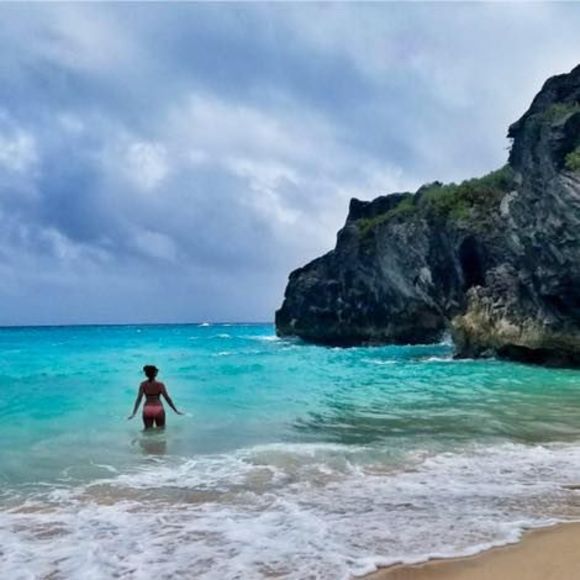 Meet your Posher, Alyssa - Picture 1 of 1